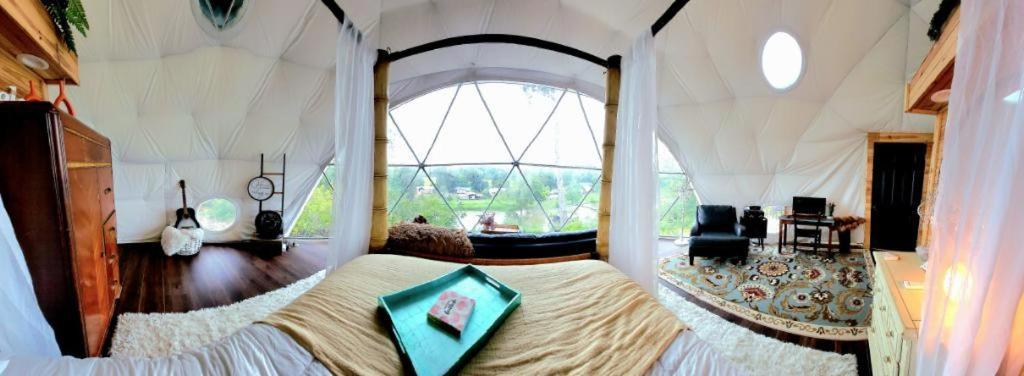 Waterfront Luxury Glamping Dome Hotel Rogersville Kültér fotó