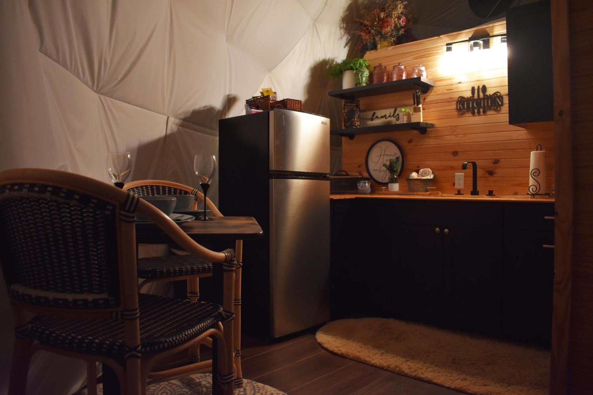 Waterfront Luxury Glamping Dome Hotel Rogersville Kültér fotó
